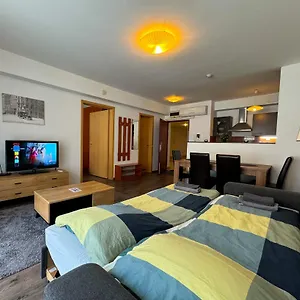  Apartament Downtown Family